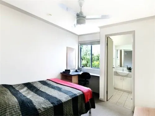 Sunshine Coast Varsity Resort shared Unit
