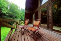 Sakura Sakura Hot Springs Hoteles en 