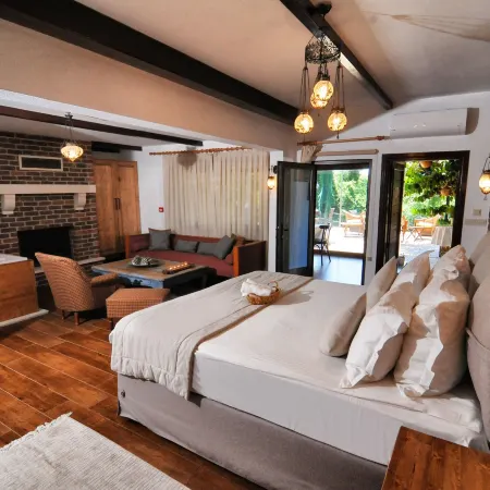 Beyaz Ev Agva - Adult Only +15