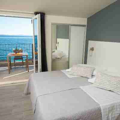 Seaside Luxury Suites Rooms