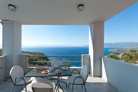 Searocks Villas Exclusive Resort