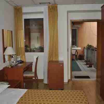 Albergo Al Viale Rooms