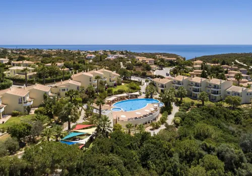 Presa de Moura Hotels in Estombar