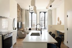 Maison Place Jacques-Cartier by Luxury in Transit