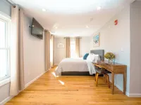Hampton Bays Hotel on Main Hotels in Hampton Bays