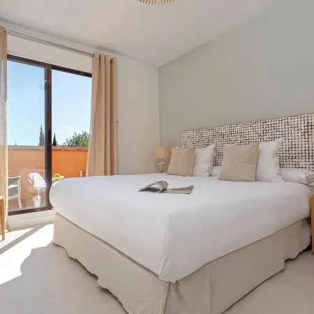 Genteel Home Costa de Nagueles