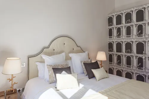 Maison du Collectionneur - Homestays