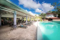 Summit Rainforest & Golf Resort - Pools