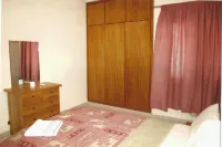Résidence PIETRA Hôtels à proximité de : Grande Mosquée d'Anyama