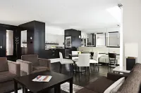 The Prince George Hotel - bar