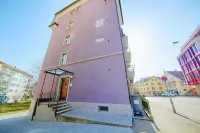 Hitrental Oerlikon Apartments Hotell i District 11