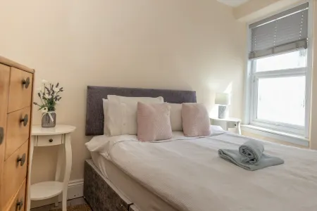 Belmont Villa - 4 Bed - Hot Tub Additional Cost - Sleeps 10-TJS22BV