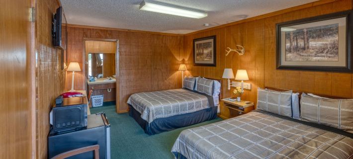Sabinal Inn Hotels in Uvalde County