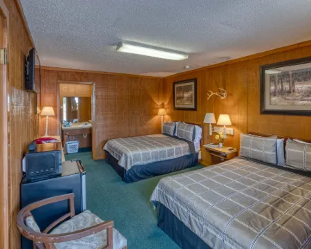 Sabinal Inn Hotels in Uvalde County