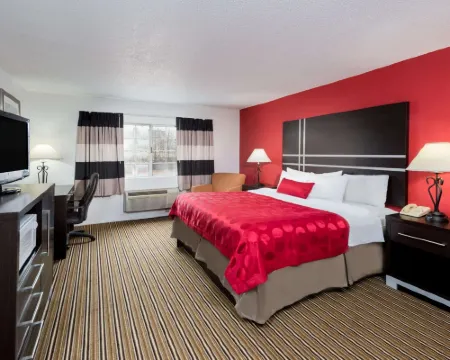 Ramada by Wyndham Mountain Home Hotels in Baxter County