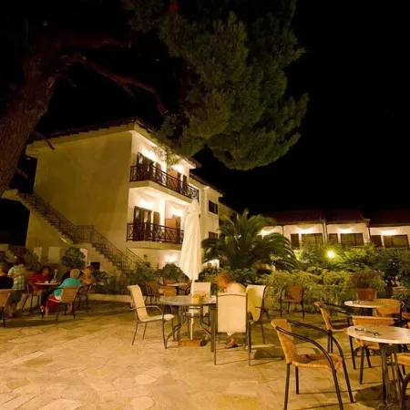 Delphi Hotel