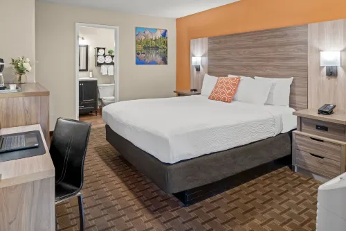 Buck Meadows Lodge Hotels in Groveland