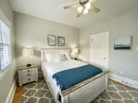 Stunning Bungalow Next to Unc - Free Cruiser Bikes! - Pet friendly