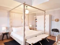 The Lake House on Canandaigua Hotels in Canandaigua