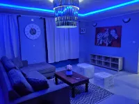 Mike's Flat Hotel Hotels near Botanical Gardens