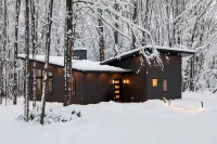 Owl Ridge Cabins Hotels in Weston