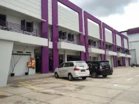 OS Style Hotel Batu Aji Batam Powered by Archipelago - parking