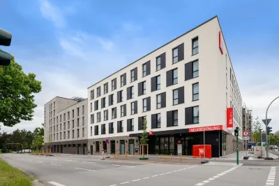Ibis Regensburg Zentrum Hotels near Bismarcksäule