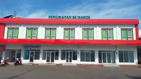 Maros Inn 88