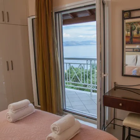 Brentanos Apartments - A - View of Paradise