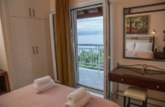 Brentanos Apartments - A - View of Paradise