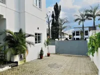 Skyvilla Hotels