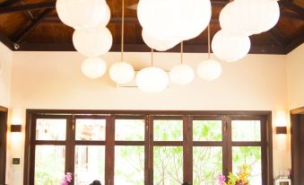 Vinh Hung Riverside Resort & Spa