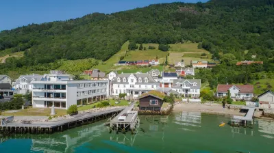 Leikanger Fjordhotel - Unike Hoteller Hôtels à : Sogndal