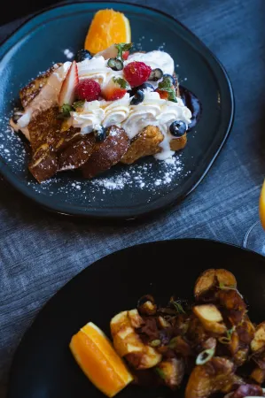 Northwinds Hotel Canmore Отели в г. Канмор