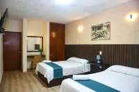 Hotel Uxulkah - Pools