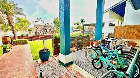 Sunny Surfside Stay – 4BR, Pet-Friendly w/ BBQ Patio Just Steps to the Beach!