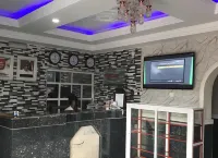 Jim-Eddy Suites