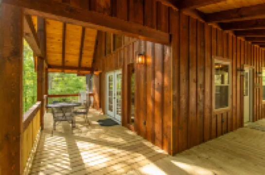 Pet-Friendly & Great Location - Tiny Cabin - Pine Point - Red River Gorge, Kentucky!
