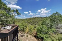 Breathtaking Canyon Views and Seasonal Pool - Beautiful Oasis فنادق في Lost Creek