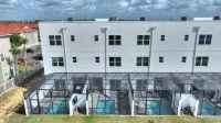Private Pool and Spacious Living Areas - Tranquil Townhouse Retreat Hotels in Loughman