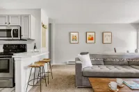 Private Patio and Community Hot Tubs - Chic Cozy Retreat