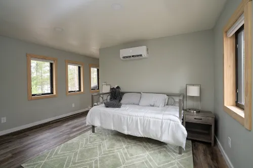 The Dreadnought at Eleanor Lake - Hiller Vacation Homes Hotels in Phelps