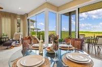 Spacious Lanai and Daily Activities Included - Stunning Oceanfront Retreat