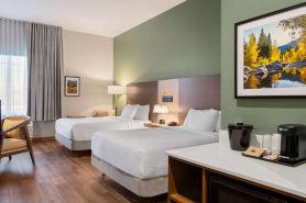 La Quinta Inn and Suites by Wyndham Lincoln