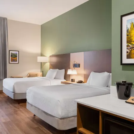 La Quinta Inn and Suites by Wyndham Lincoln