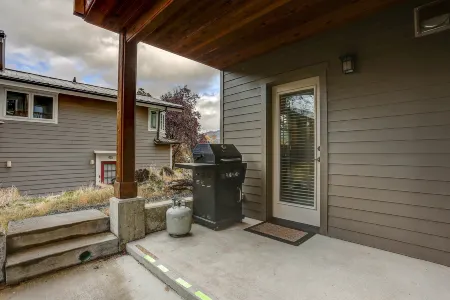Cozy Patio and Modern Amenities - Charming Getaway