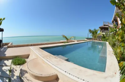 Las Nubes de Holbox