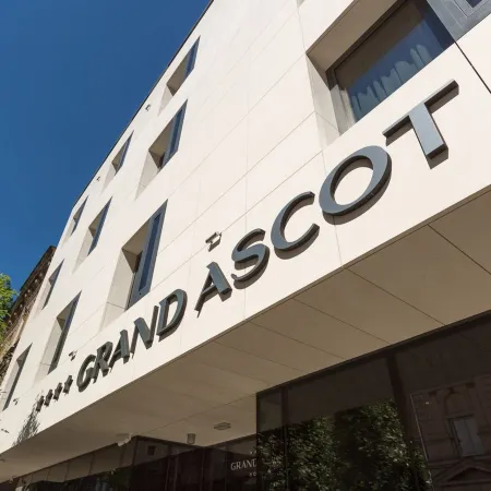 Grand Ascot Hotel