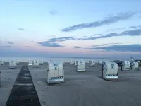 Spacious beach apartment in a quiet location with pool and sauna