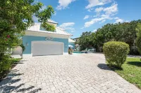 Sea Watch: 4B/4B Direct Oceanfront Home with Pool/Hot Tub
